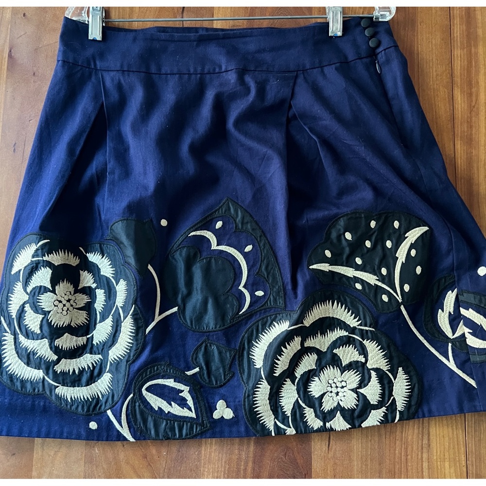 Floreat Embroidered Skirt sz 10
